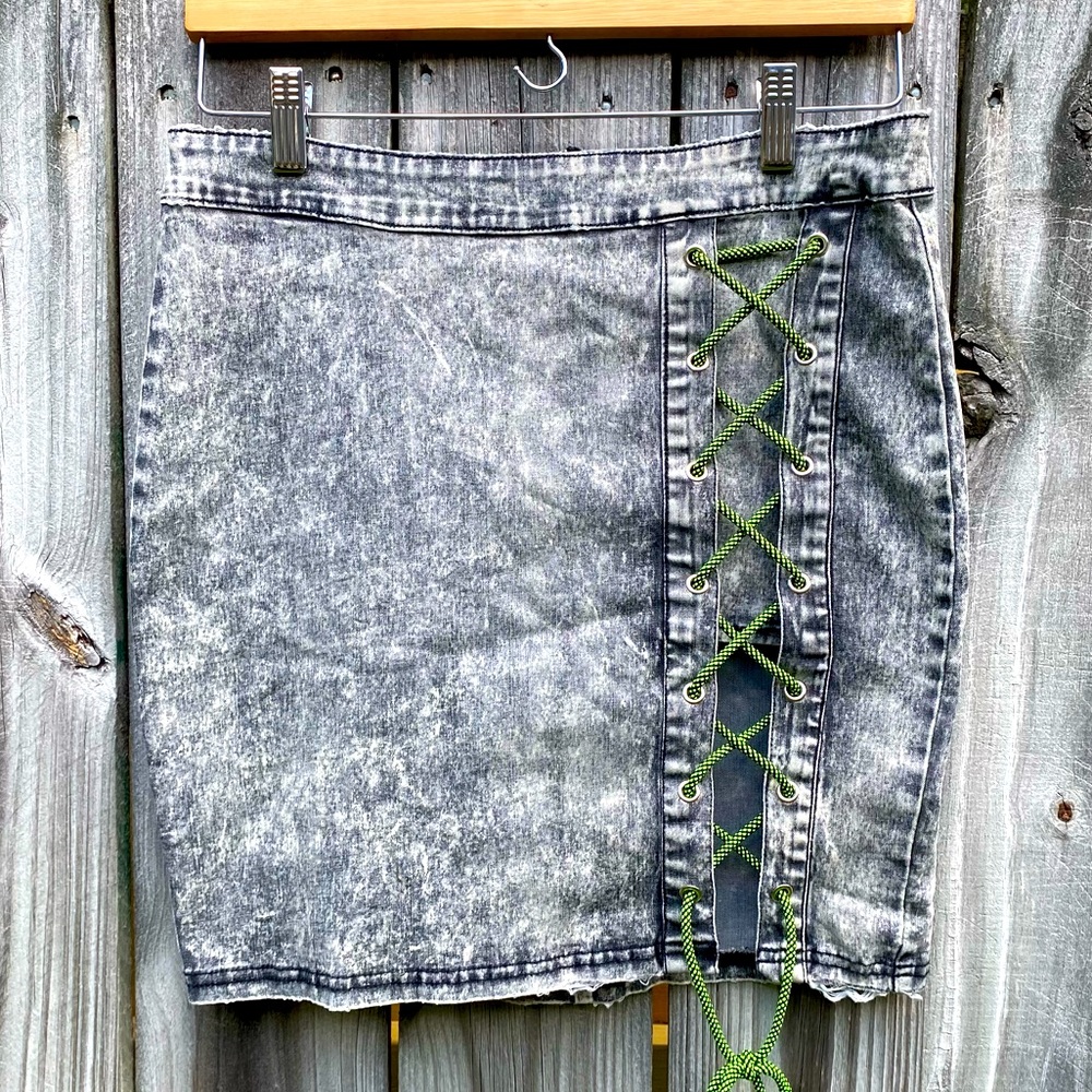 Capsulle Denim Tie-up Mini Skirt